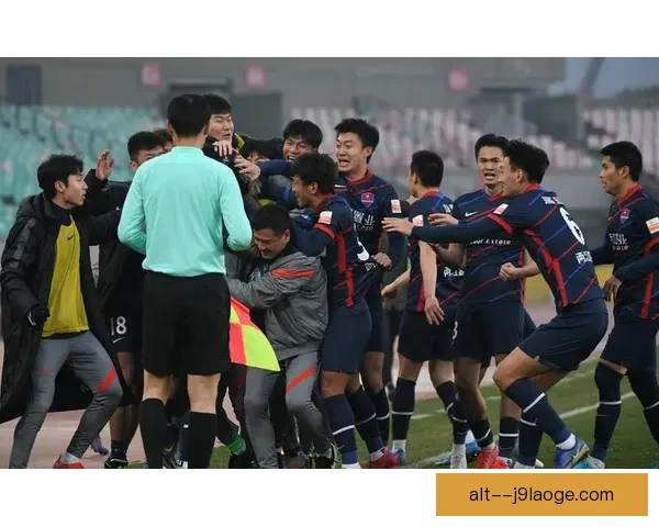 联赛开赛前夕重庆两江竞技退出中超并解散引发中国足球生存反思